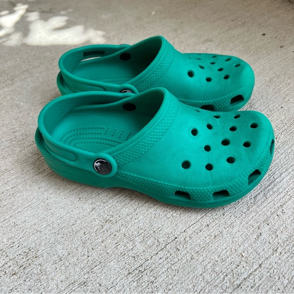 Crocs Classic Clogs Sz 1 - Picture 4 of 7